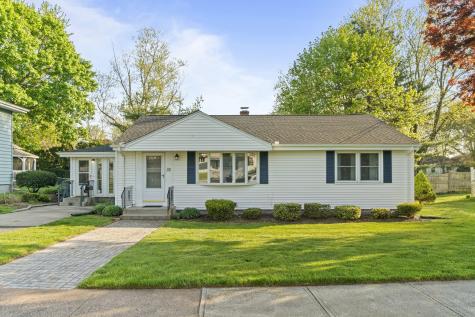 132 Maplewood Terrace Extension Hamden CT 06514