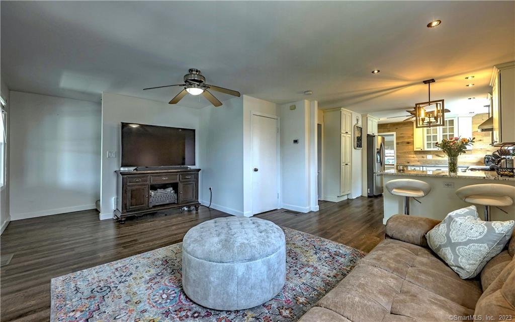 93 Fairview Avenue West Haven CT 06516