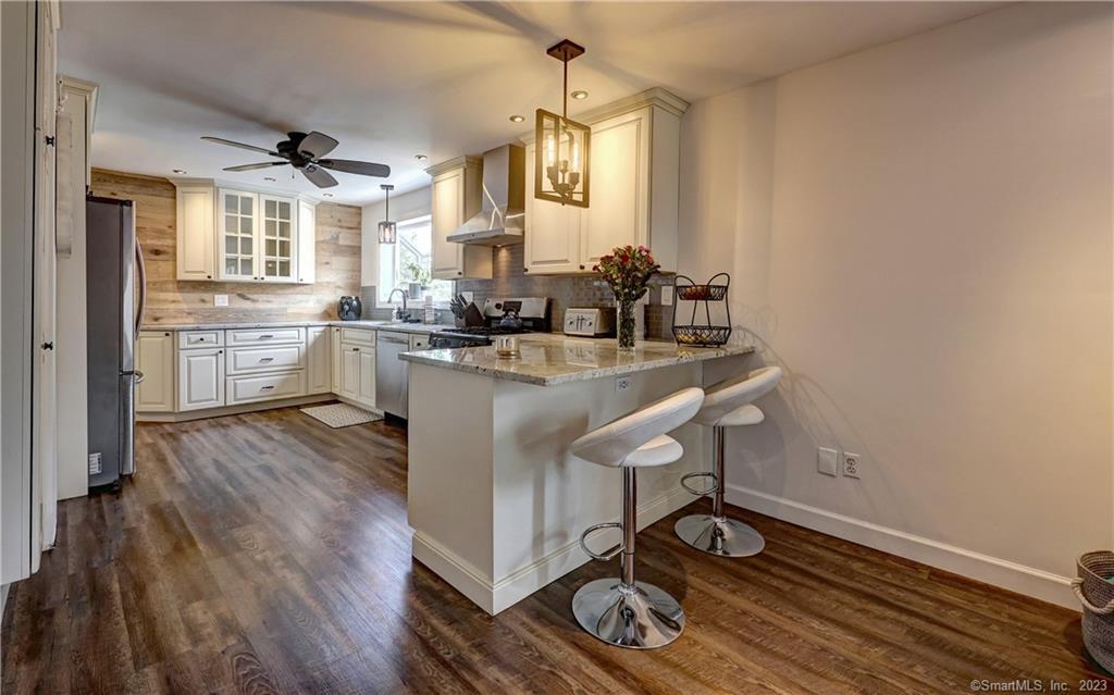 93 Fairview Avenue West Haven CT 06516