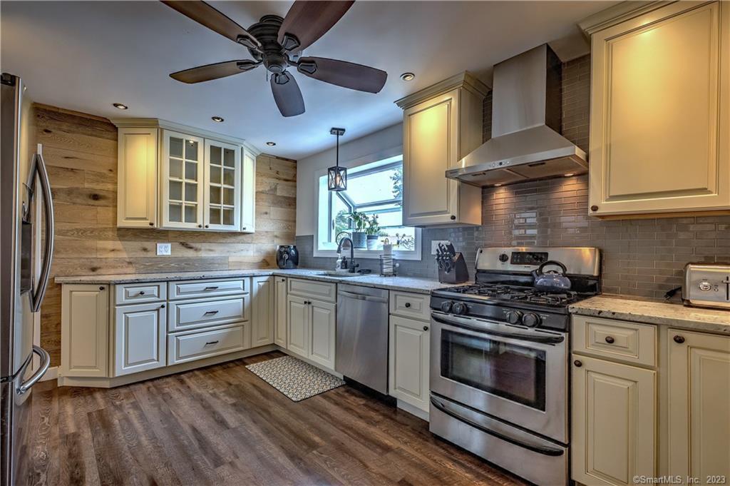 93 Fairview Avenue West Haven CT 06516