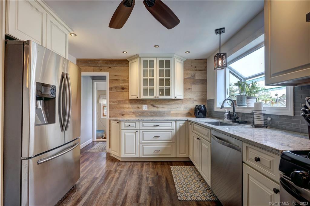 93 Fairview Avenue West Haven CT 06516