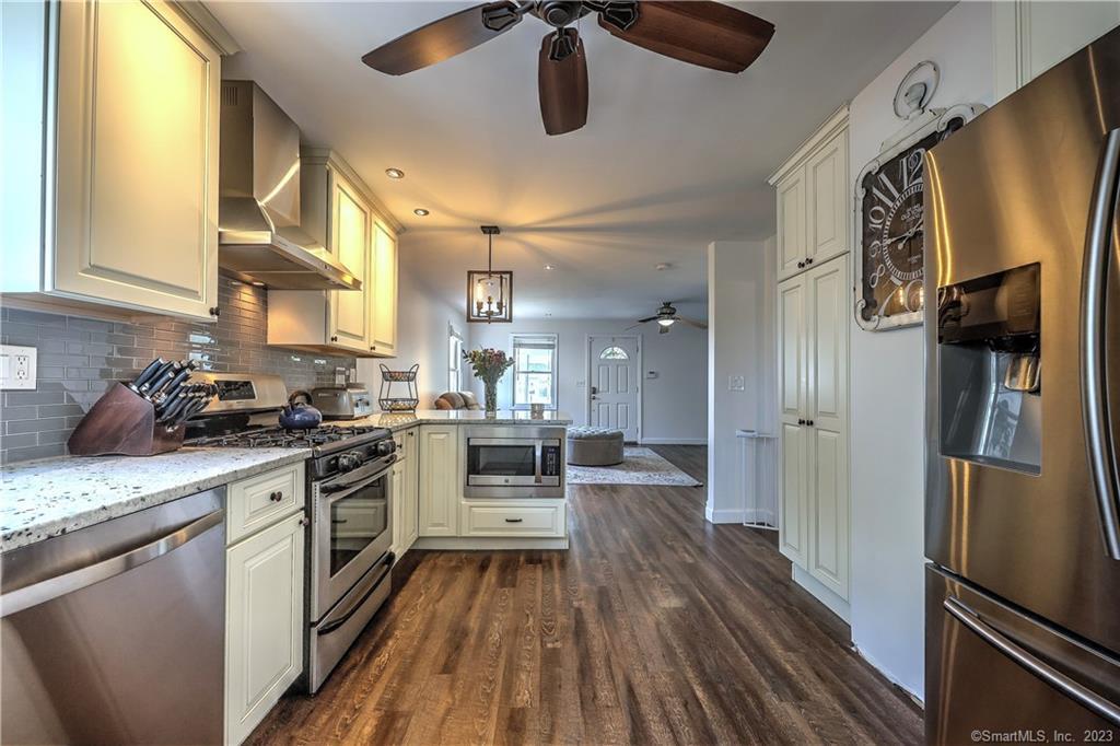 93 Fairview Avenue West Haven CT 06516
