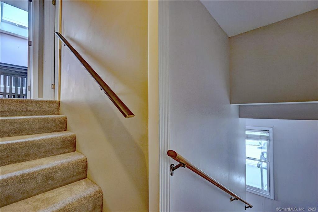 93 Fairview Avenue West Haven CT 06516