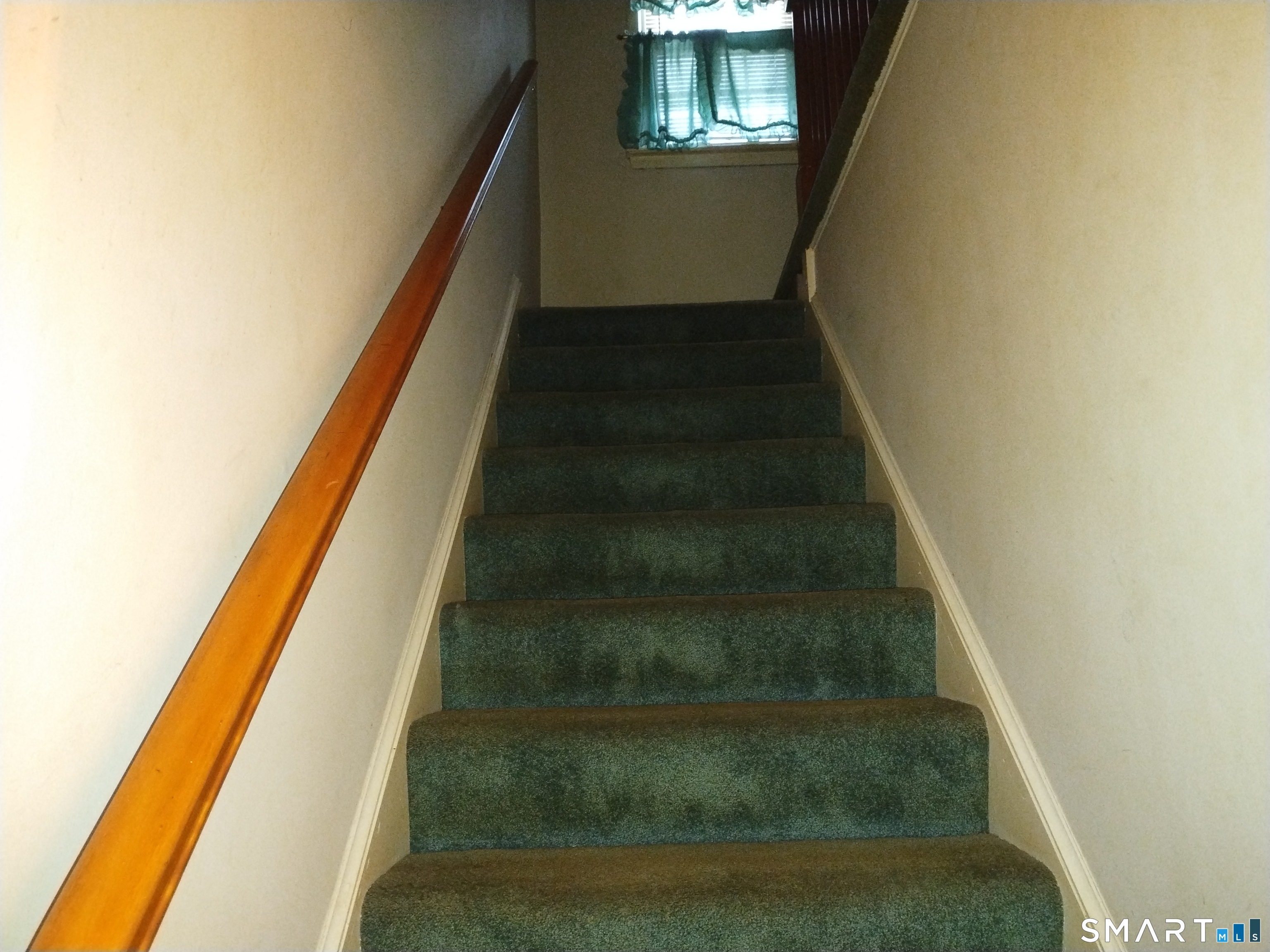 140 Beardsley Park Terrace Bridgeport CT 06610