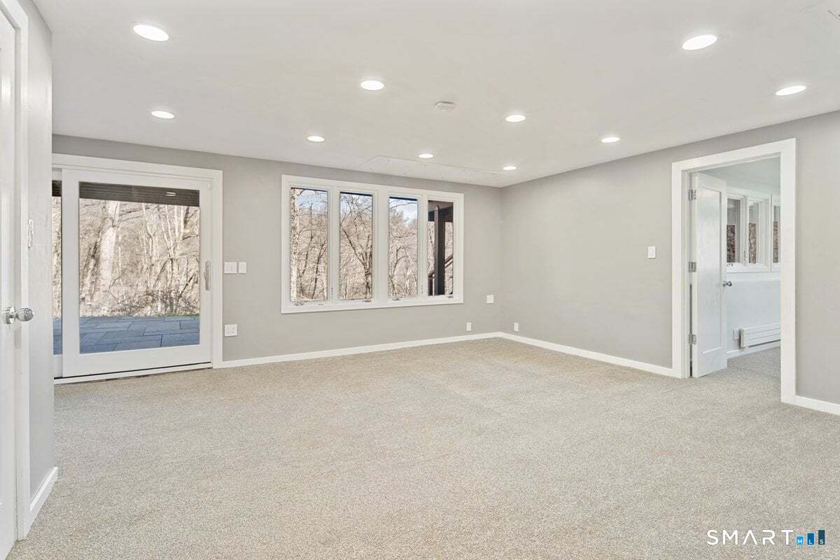 9 Patchen Lane Weston CT 06883