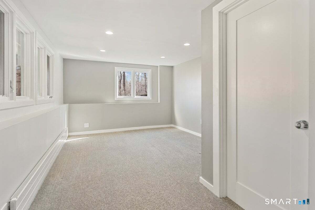 9 Patchen Lane Weston CT 06883