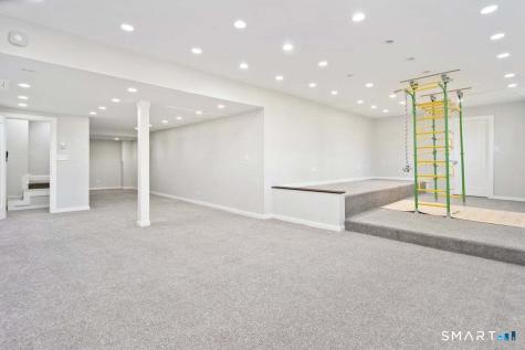 9 Patchen Lane Weston CT 06883