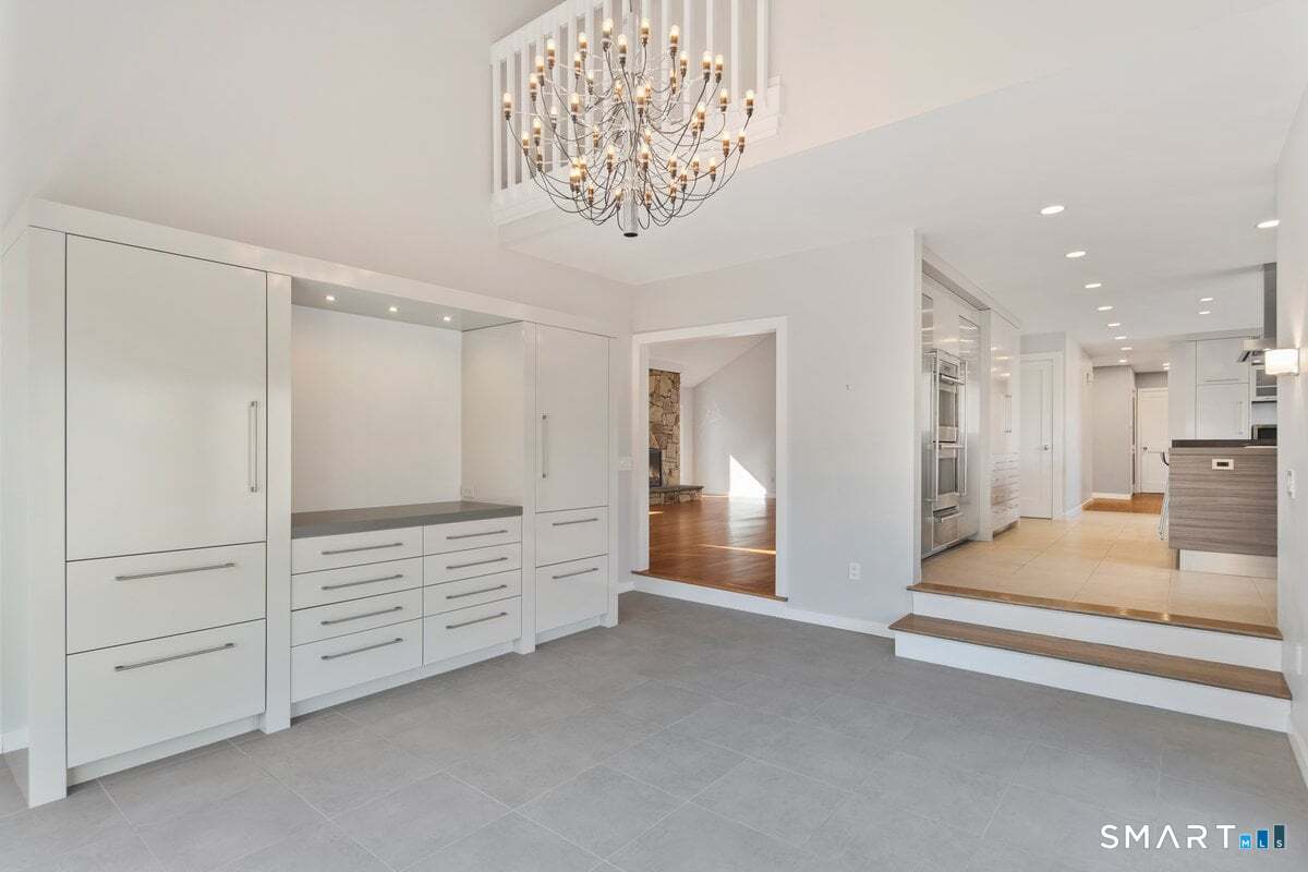9 Patchen Lane Weston CT 06883