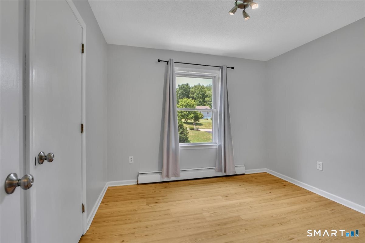 21 Penee Lane Colchester CT 06415