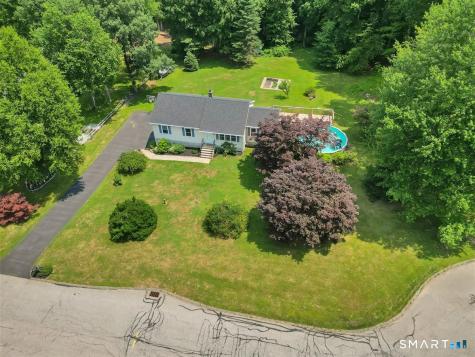 21 Penee Lane Colchester CT 06415