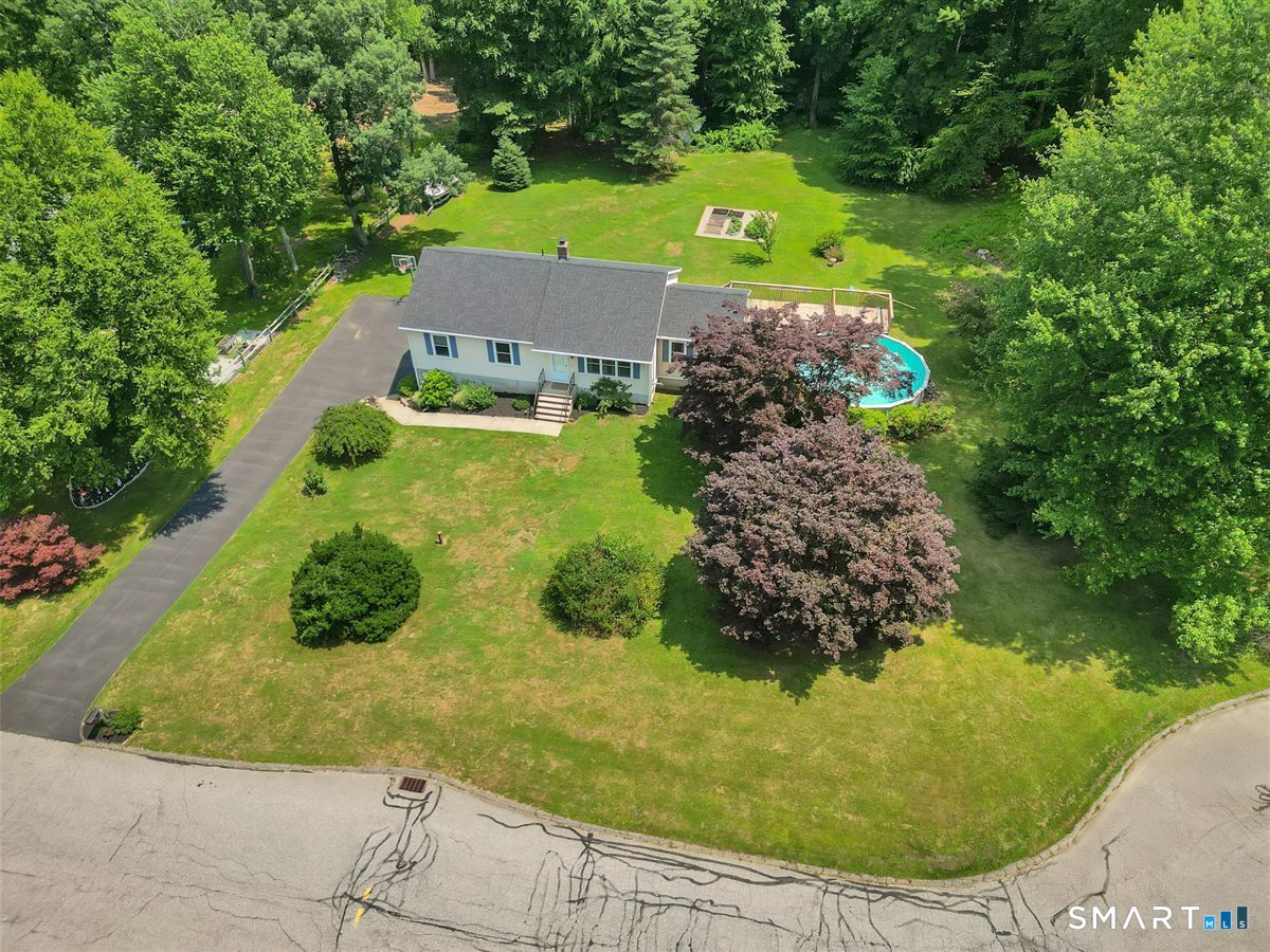 21 Penee Lane Colchester CT 06415