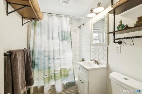 9 Robin Road Manchester CT 06042