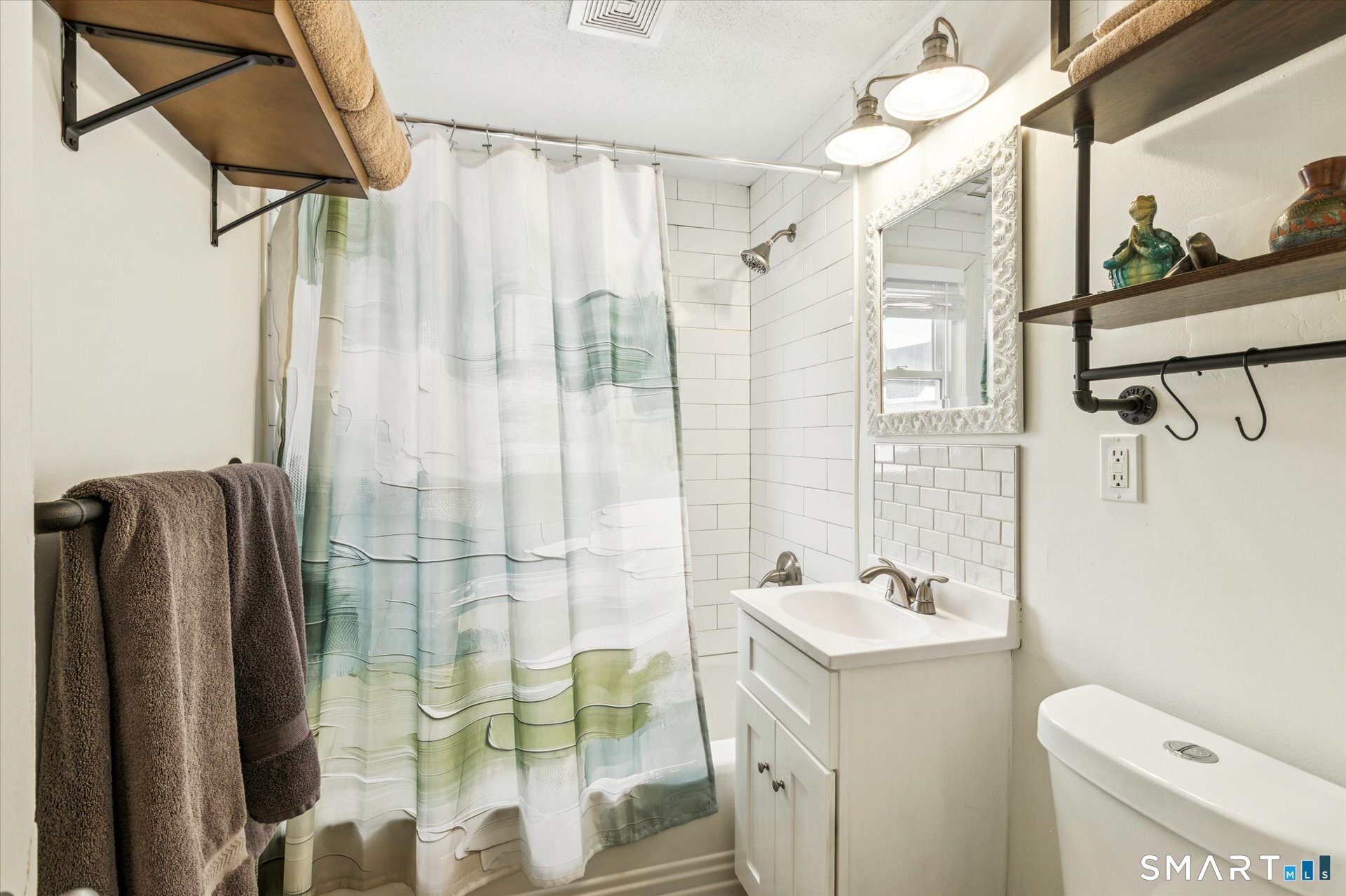 9 Robin Road Manchester CT 06042