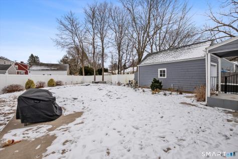 9 Robin Road Manchester CT 06042