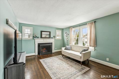 9 Robin Road Manchester CT 06042