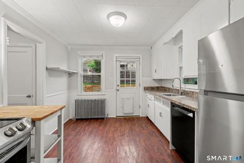 77 Round Hill Road Fairfield CT 06824