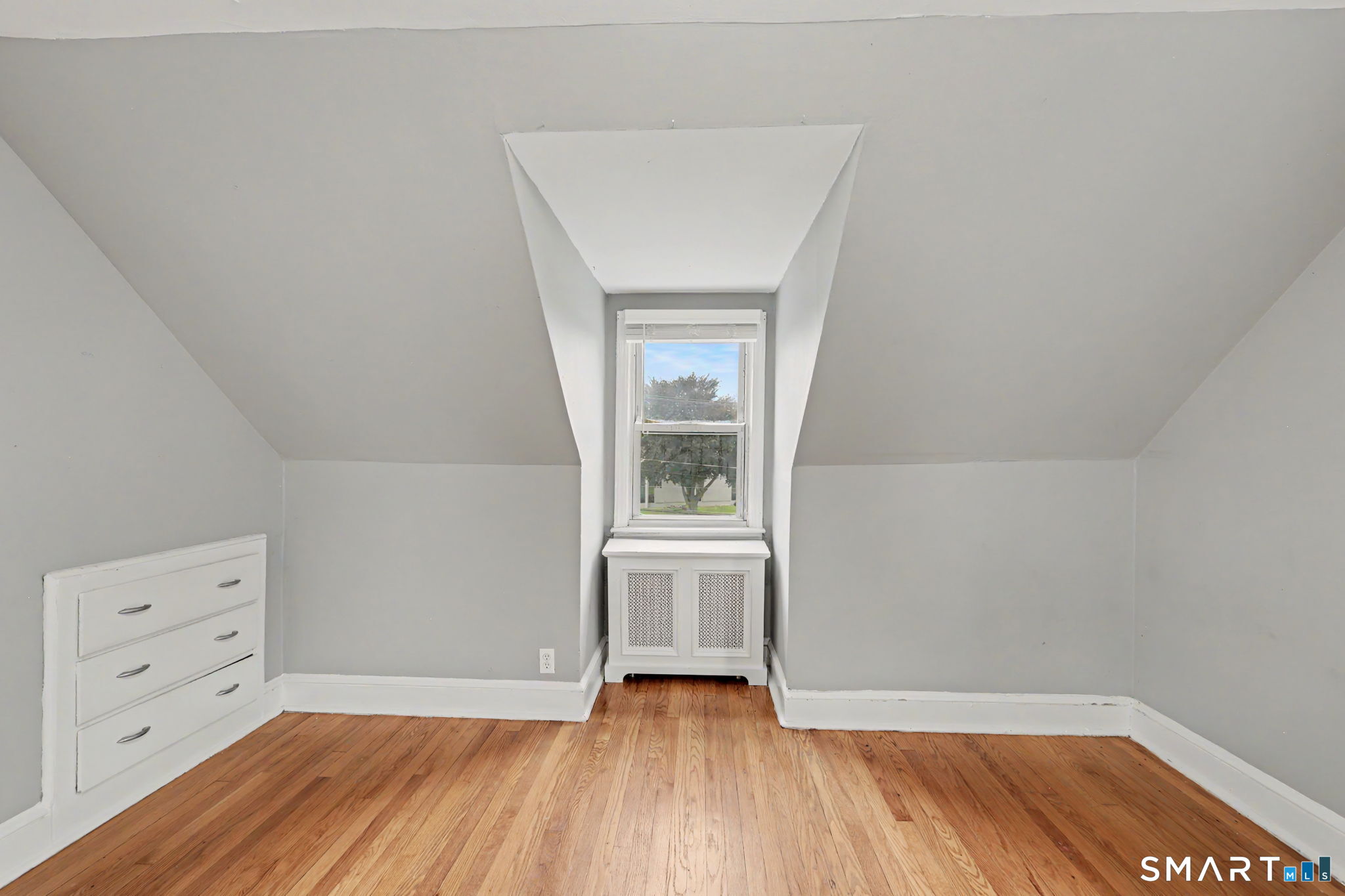 77 Round Hill Road Fairfield CT 06824
