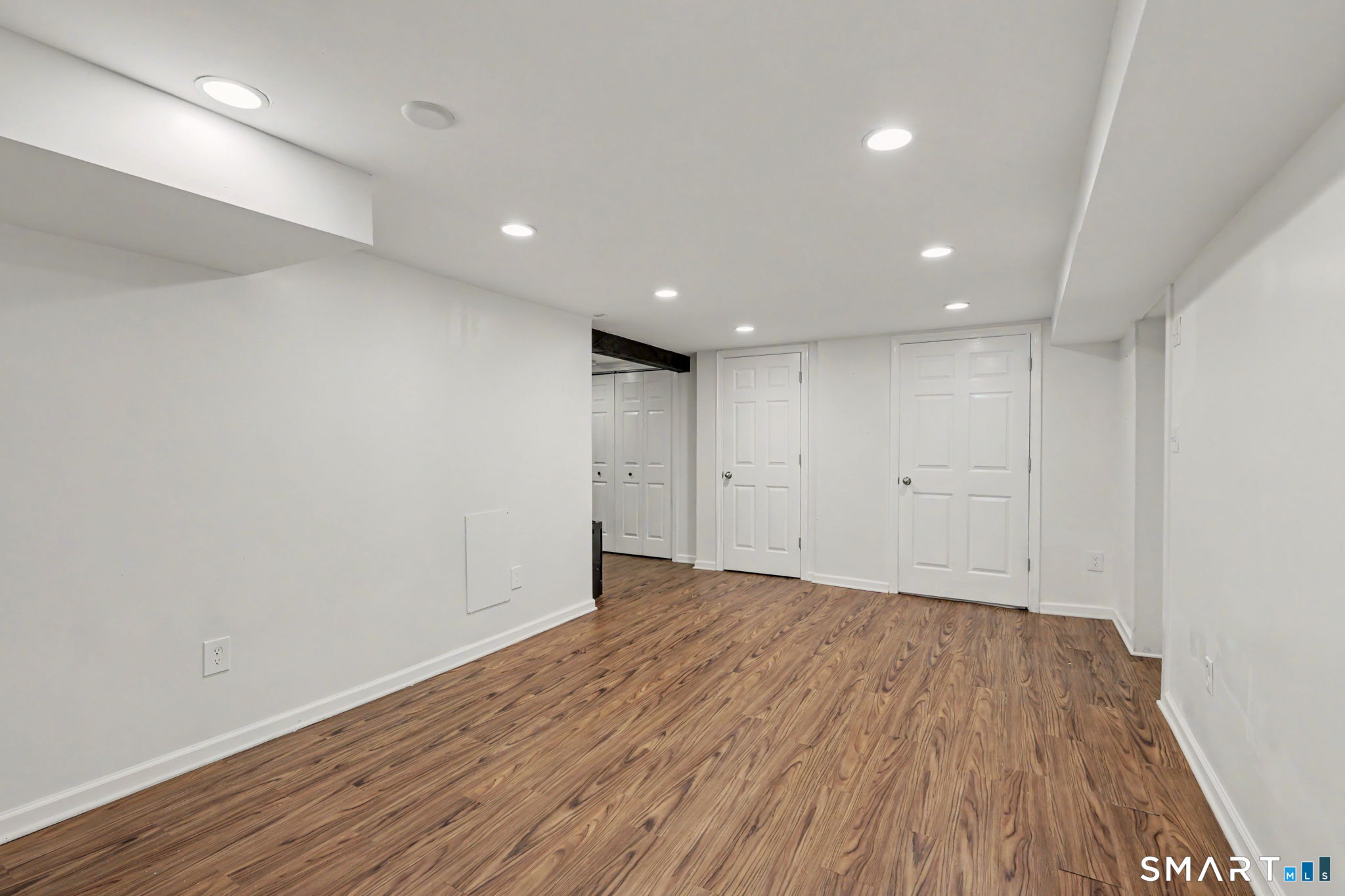 77 Round Hill Road Fairfield CT 06824