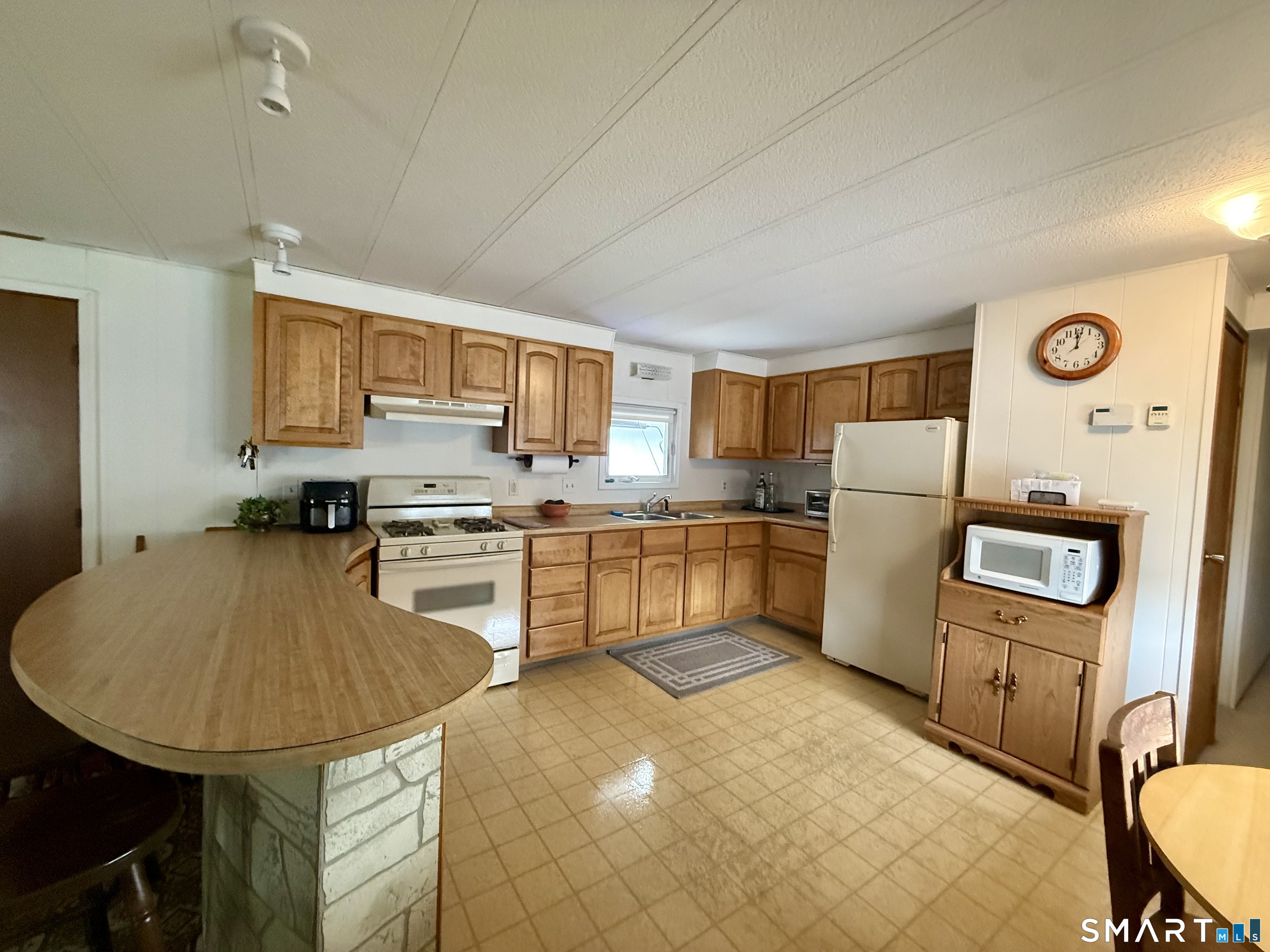 14 Arapaho Drive East Hartford CT 06118