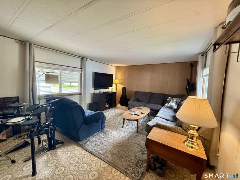 14 Arapaho Drive East Hartford CT 06118