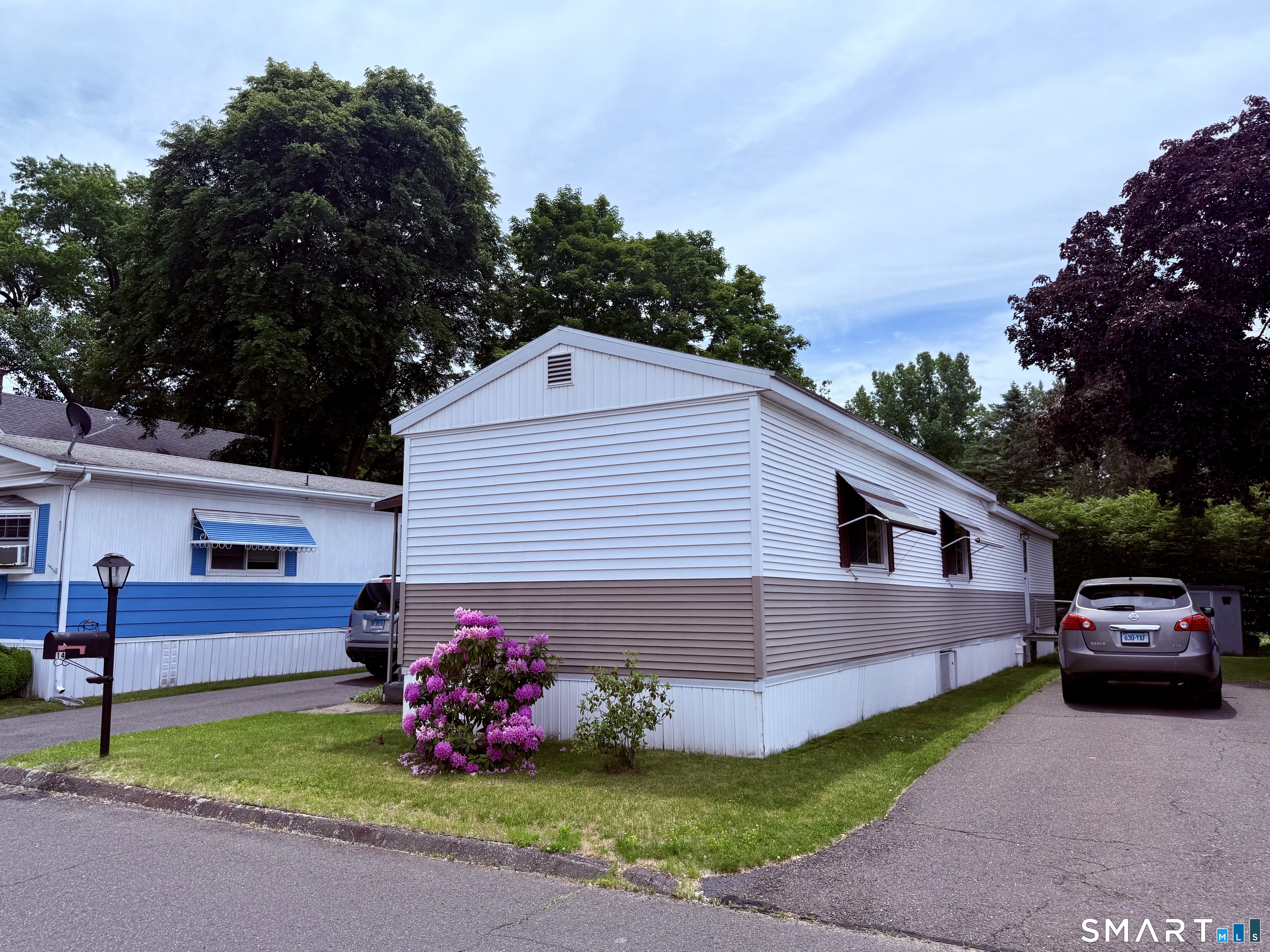 14 Arapaho Drive East Hartford CT 06118
