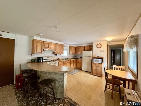 14 Arapaho Drive East Hartford CT 06118