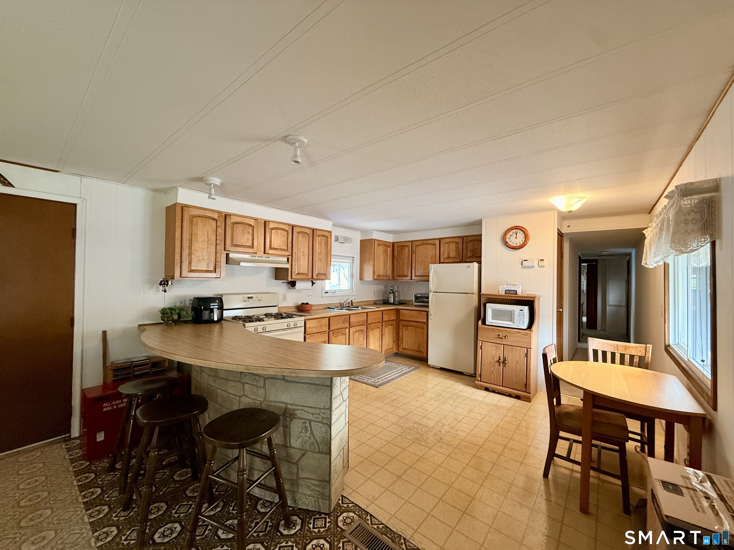 14 Arapaho Drive East Hartford CT 06118