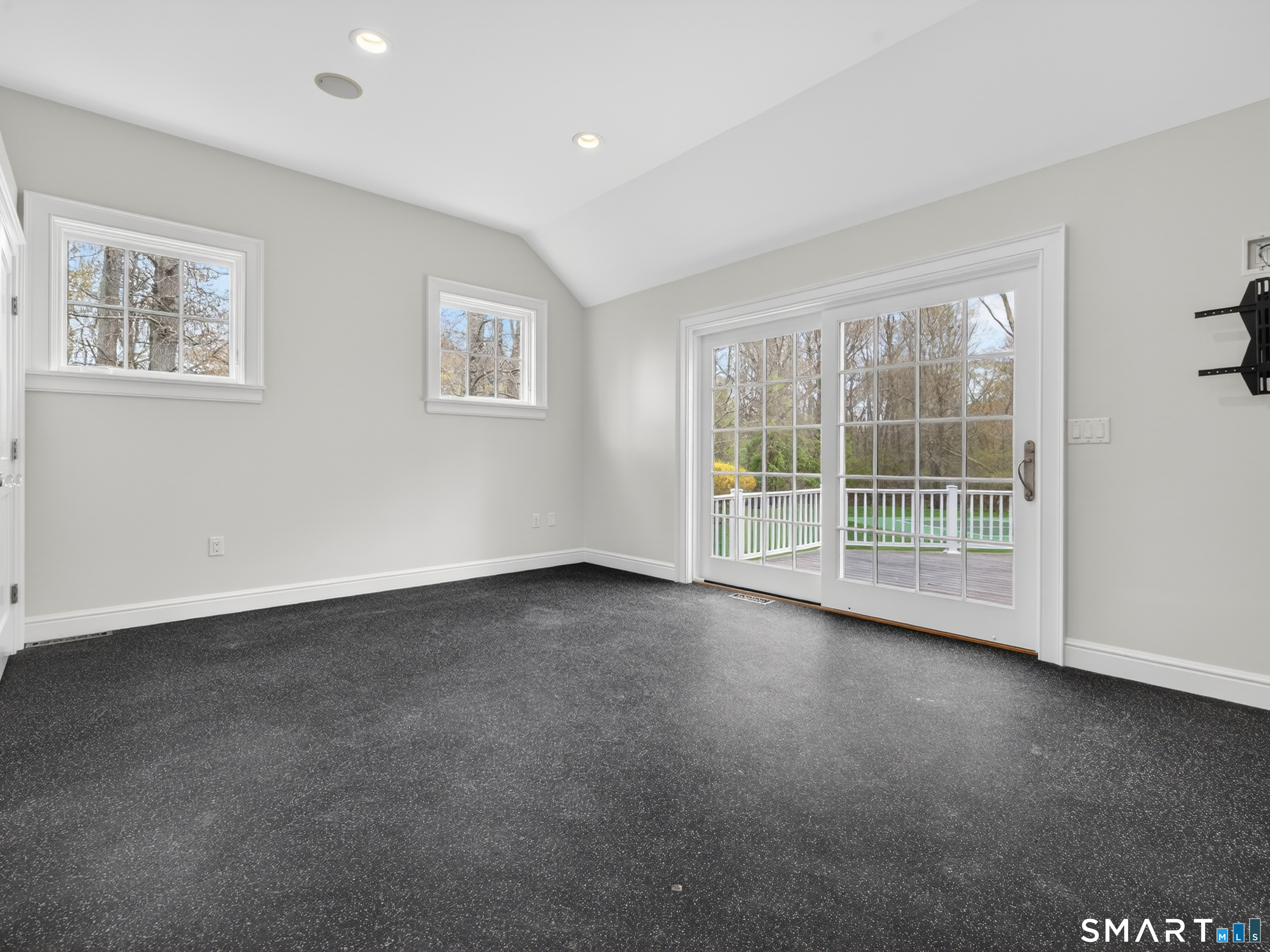 11 Westwood Drive Waterford CT 06385
