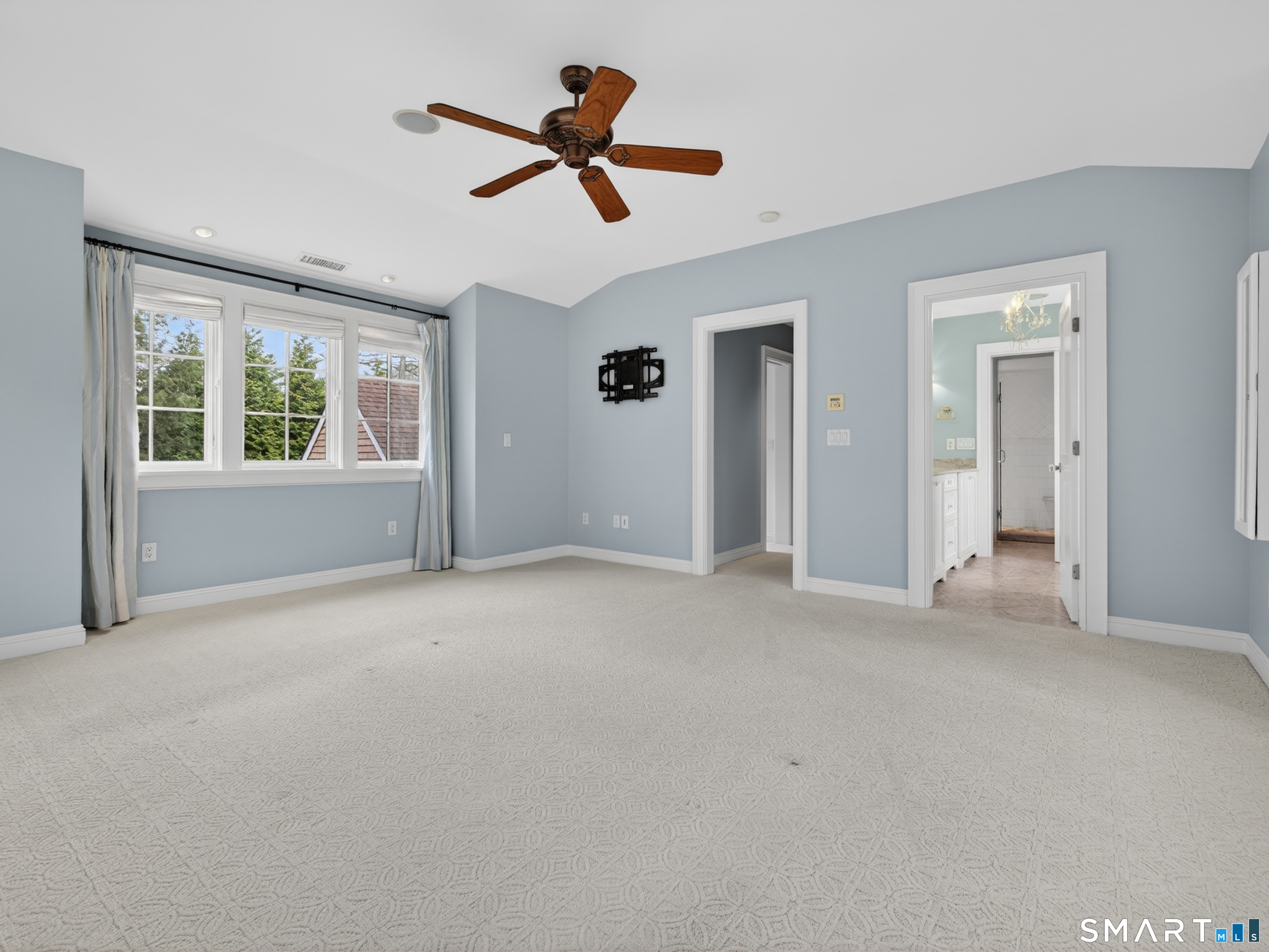 11 Westwood Drive Waterford CT 06385