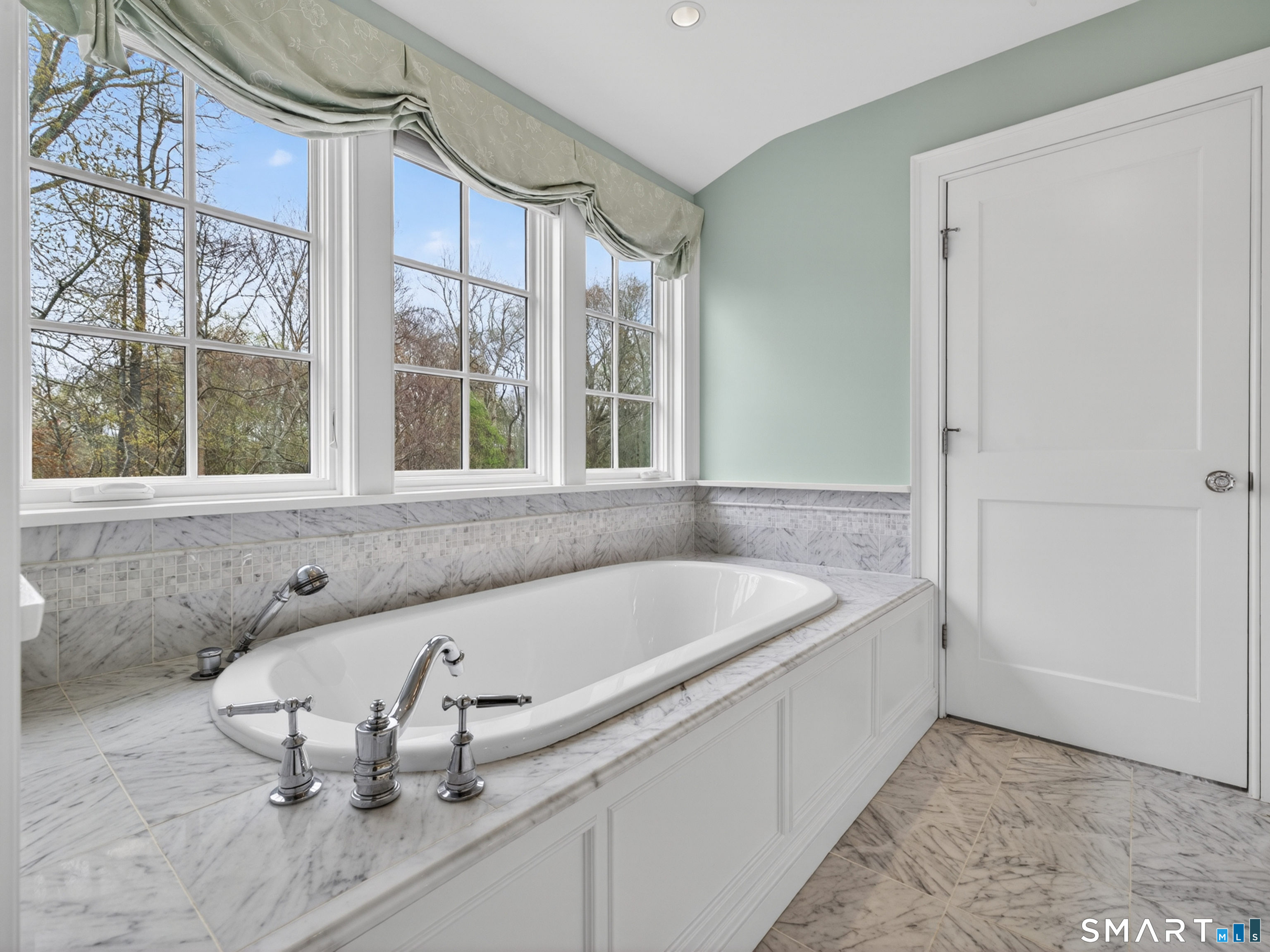 11 Westwood Drive Waterford CT 06385