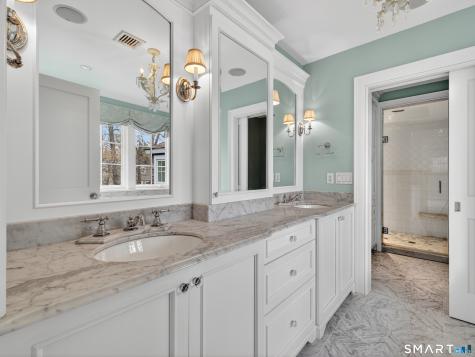11 Westwood Drive Waterford CT 06385