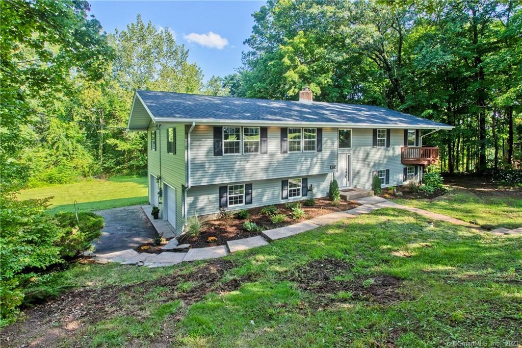1640 Hill Street Suffield CT 06078