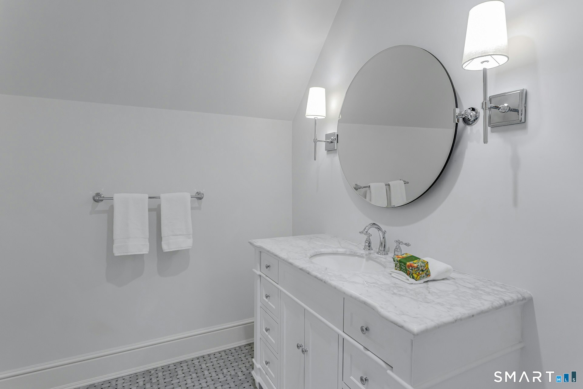 44 Maple Street Darien CT 06820