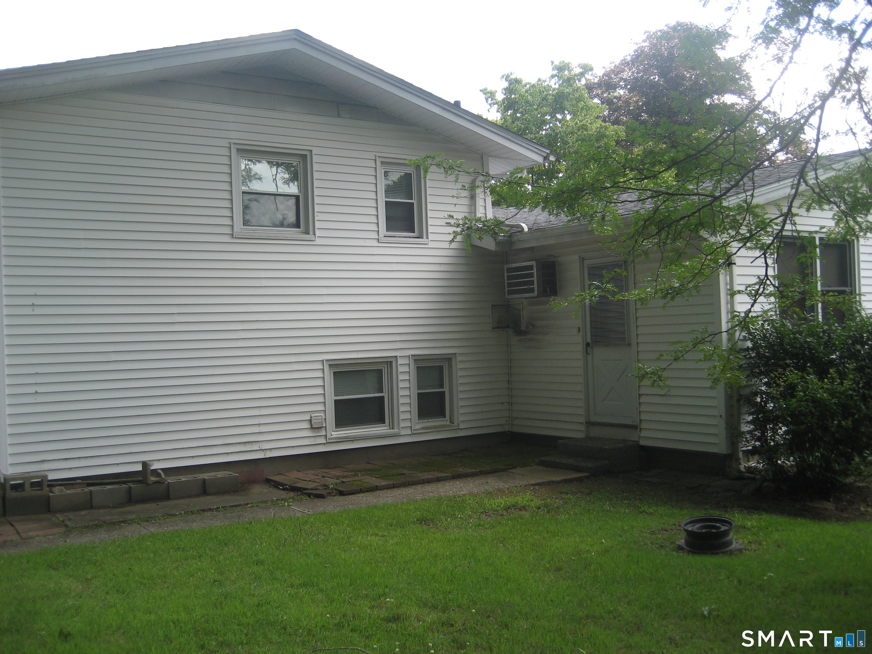 17 Deerbrook Road Norwich CT 06360