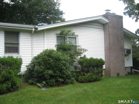 17 Deerbrook Road Norwich CT 06360