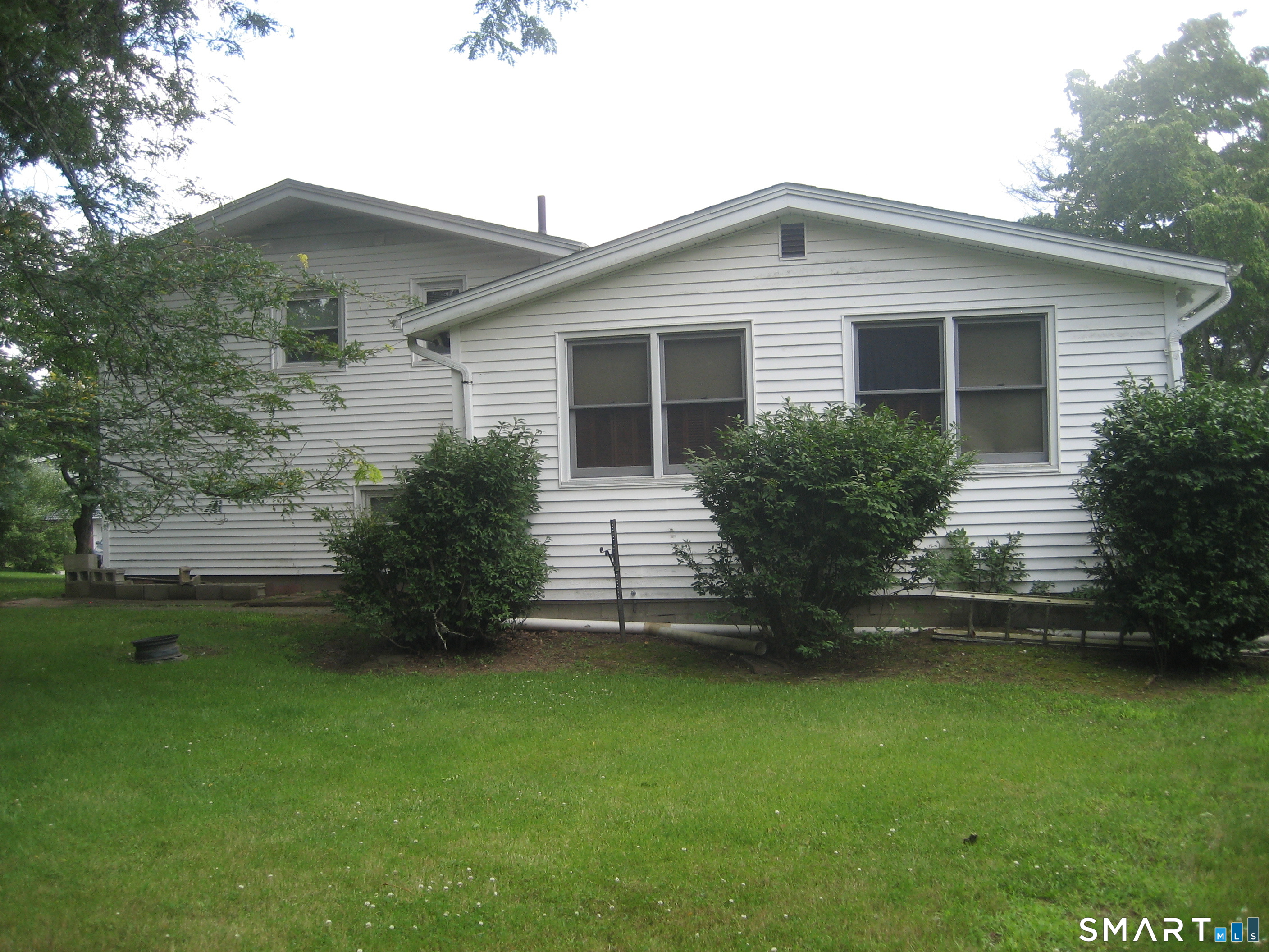 17 Deerbrook Road Norwich CT 06360