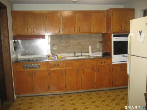 17 Deerbrook Road Norwich CT 06360