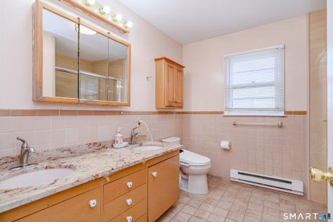 9 Rita Drive New Fairfield CT 06812