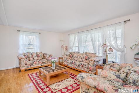 9 Rita Drive New Fairfield CT 06812