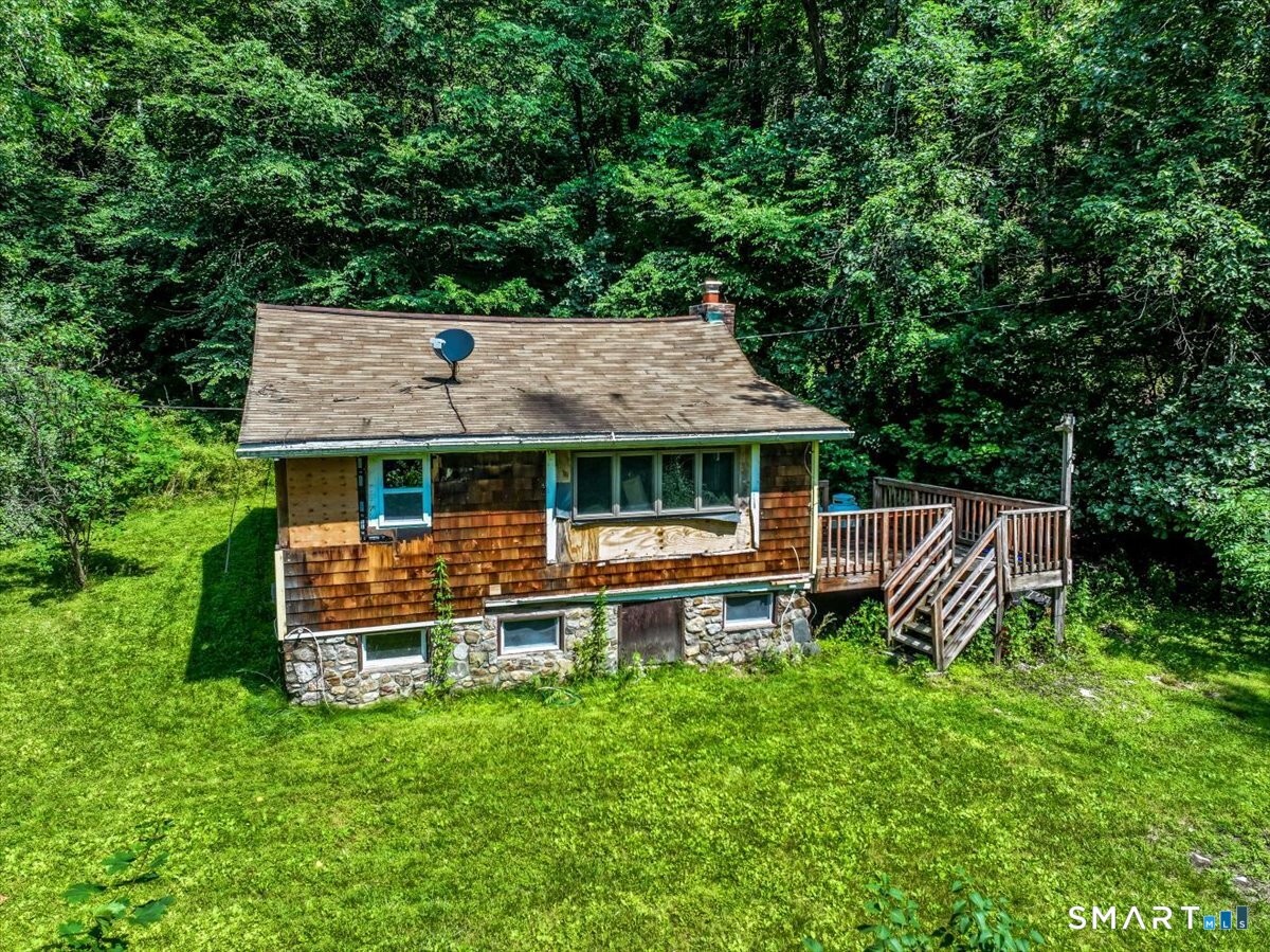 16 Sawyer Hill Road New Milford CT 06776