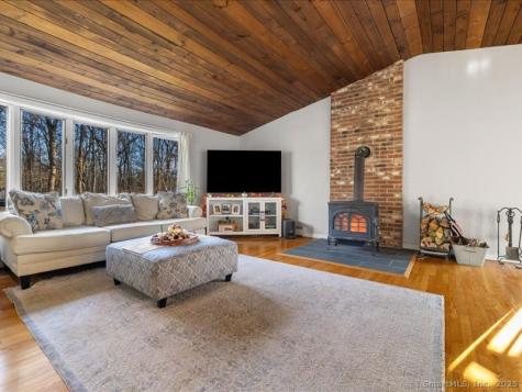 73 Airline Road Clinton CT 06413