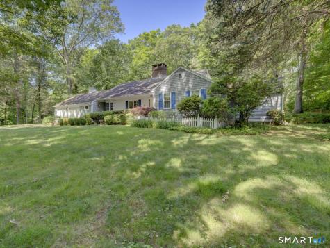 15 Cove Hill Road Essex CT 06426