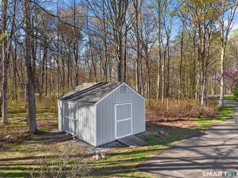 29 Welsch Farms Road Killingworth CT 06419