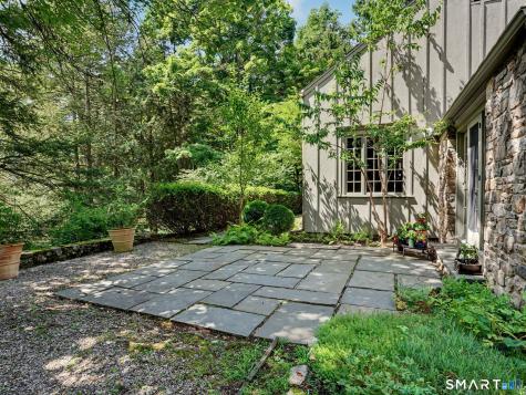 4 Hidden Hill Road Weston CT 06883