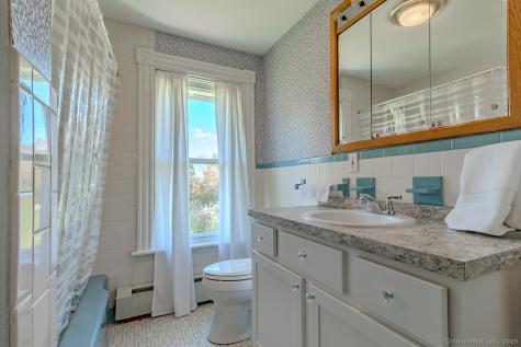 1152 Worthington Ridge Berlin CT 06037