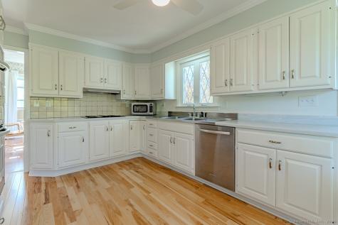 1152 Worthington Ridge Berlin CT 06037