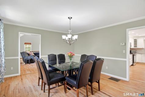 19 Crabapple Lane Newtown CT 06470