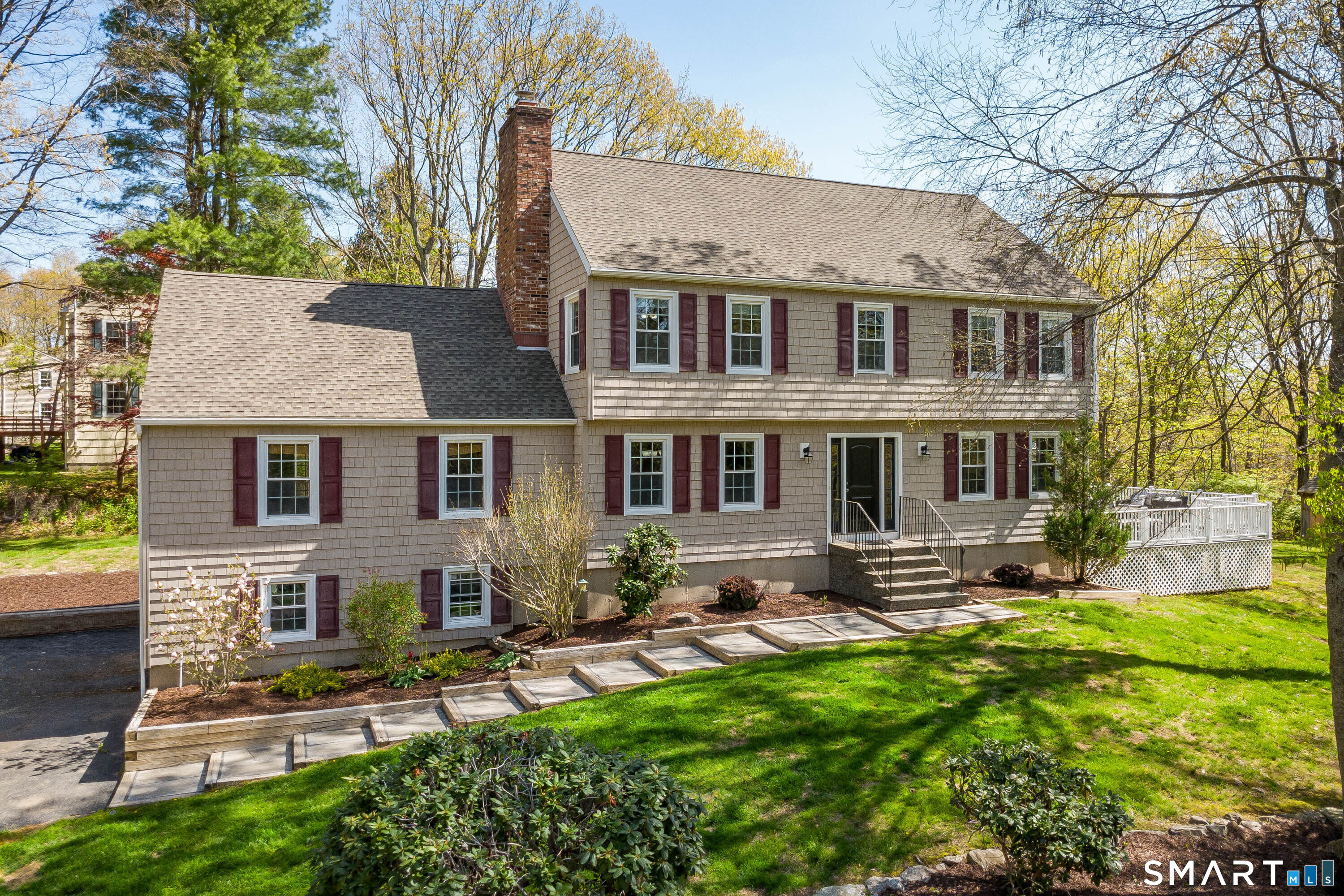 19 Crabapple Lane Newtown CT 06470