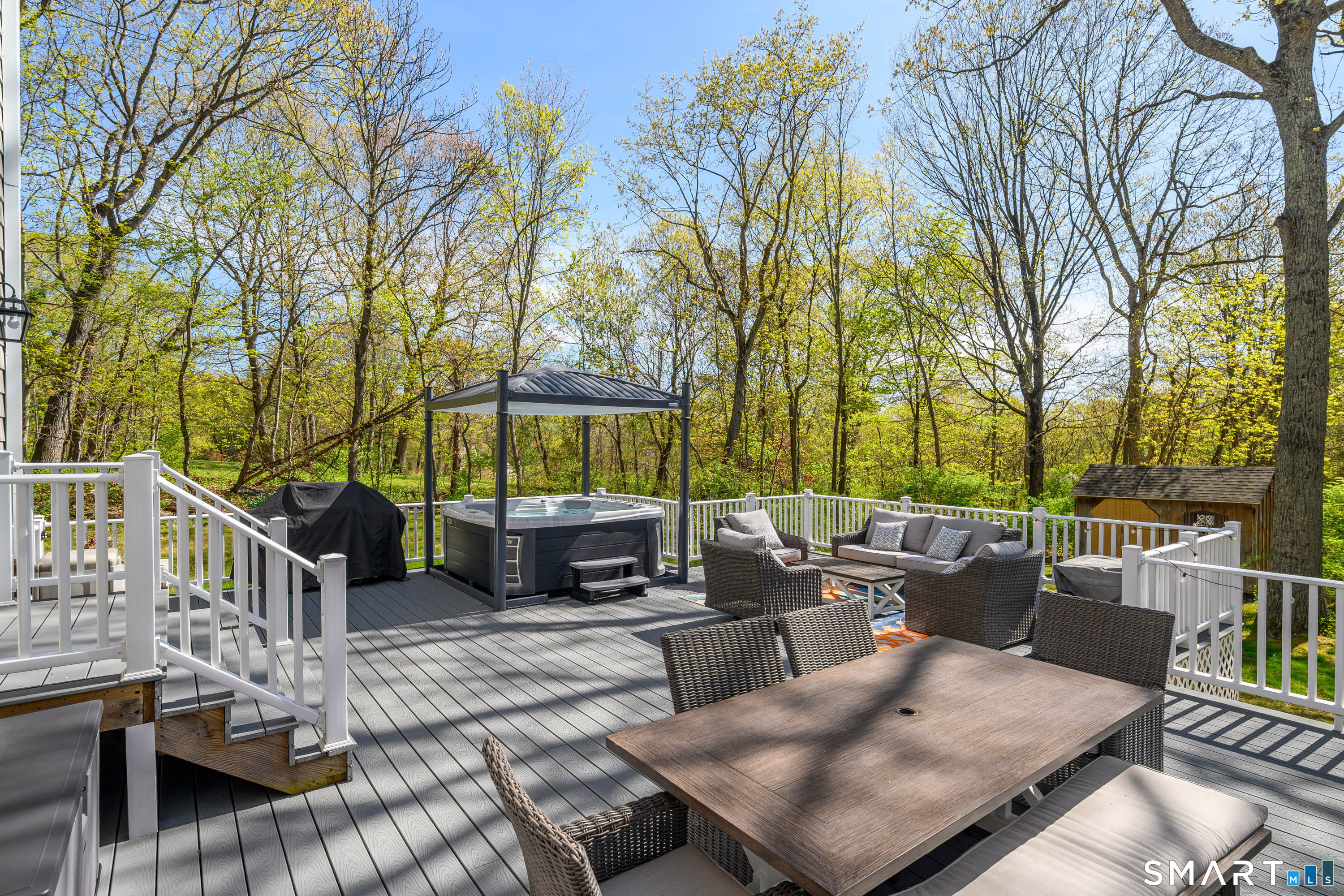 19 Crabapple Lane Newtown CT 06470
