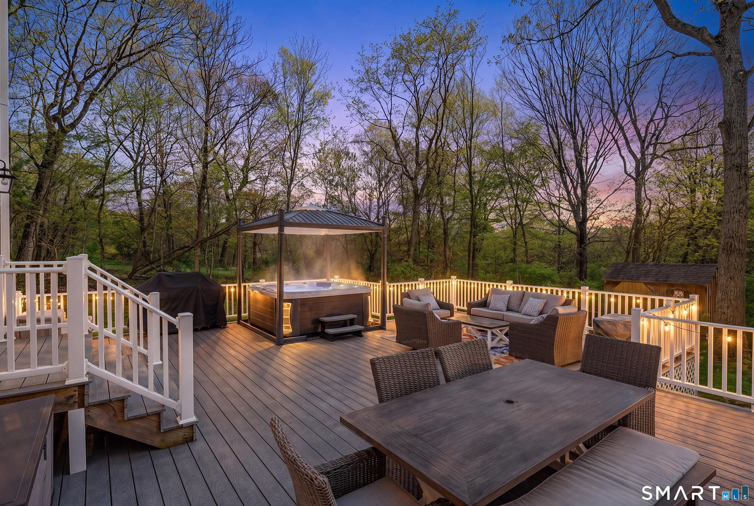 19 Crabapple Lane Newtown CT 06470